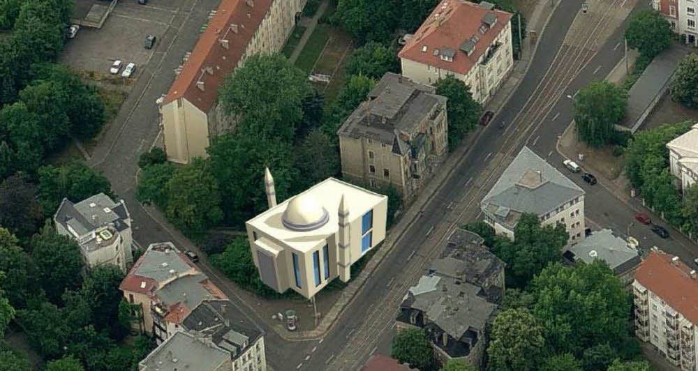 Weißer Kasten mit Kuppel und Minaretten: So könnte nach einem ersten Entwurf die Moschee in Leipzig-Gohlis aussehen. Nun soll es allerdings einen Architektenwettbewerb geben.