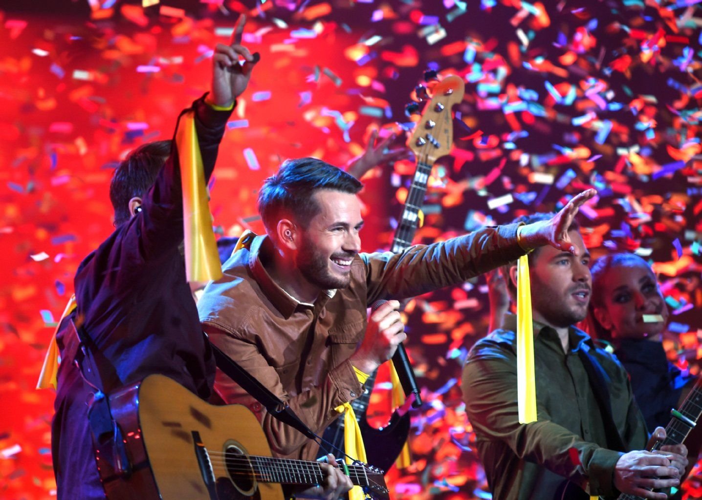 Revolverheld hat den Pokal des Bundesvision Song Contest 2014 nach Bremen geholt.