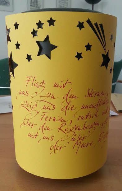 Die Urnen haben ein künstlerisches Gewand bekommen.