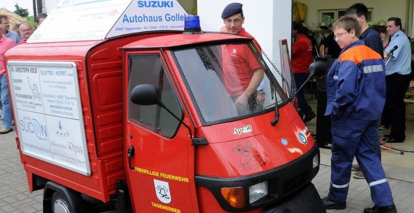 Die Tagewerbener kommen mit ihrem Brandschutzmobil zur Autoschau Leißling.