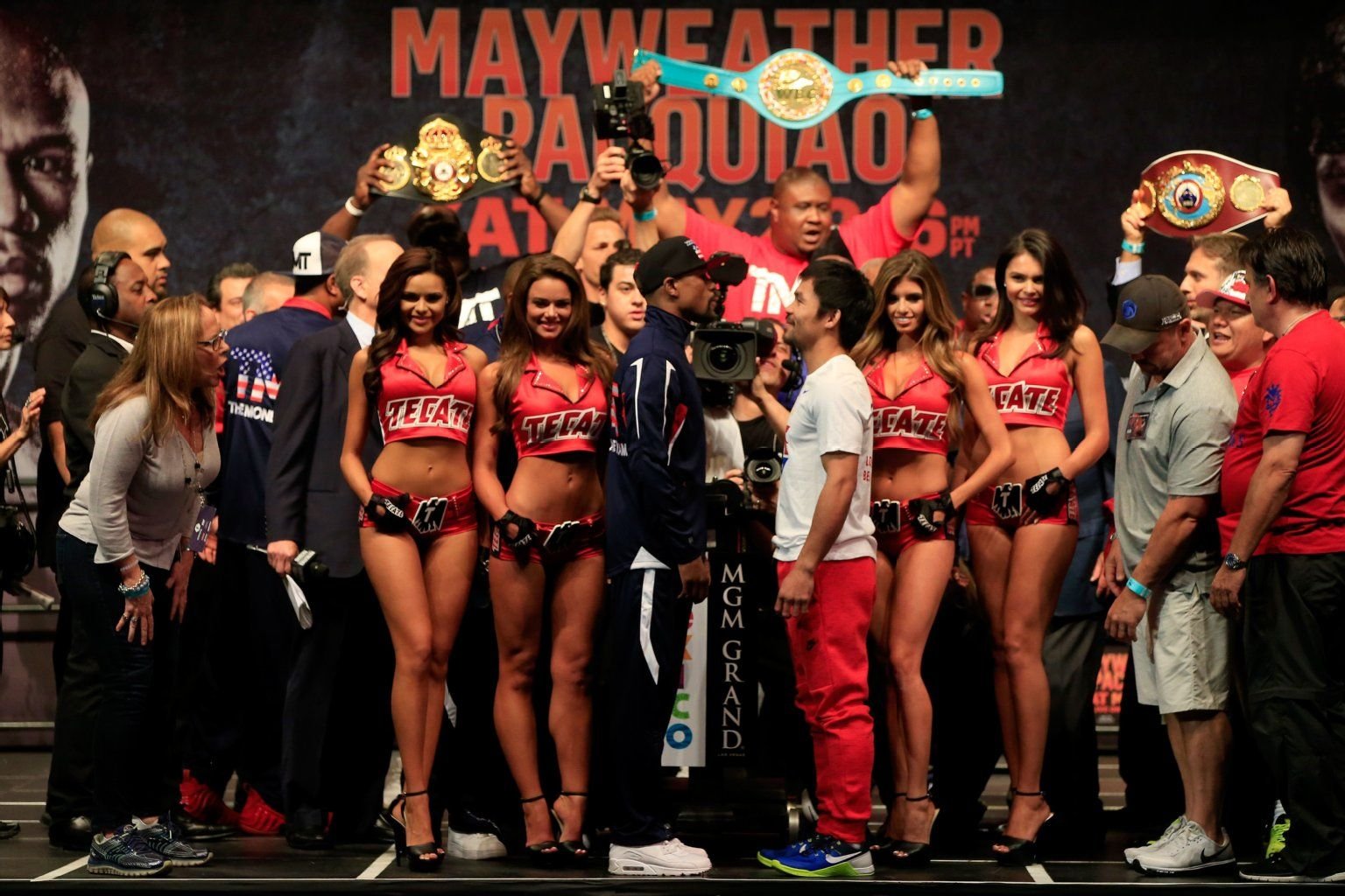 Zum Stardown zwischen Floyd Mayweather Jr. und Manny Pacquiao versammelten sich 12.000 Fans in MGM Grand.