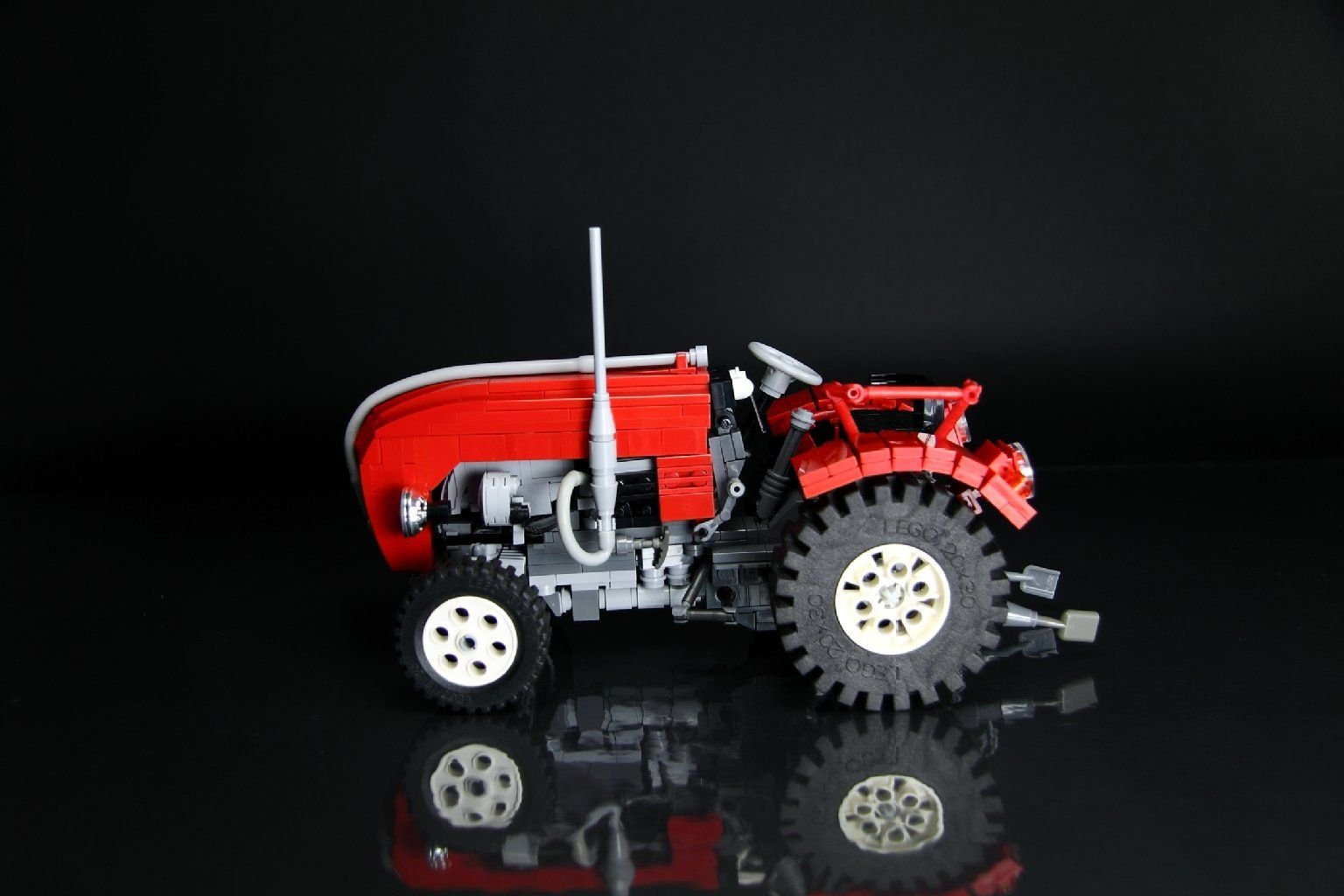 Das Lego-Modell „Porsche Super Diesel Traktor“ baute Malte Dorowski an nur einem Wochenende. Seine Vorlage waren Fotos aus dem Internet.