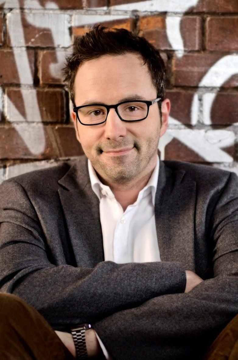 Gibt sich gern als jemand anderes aus: Kurt Krömer: „Mäuschen, weißt Du, wer ich bin? Ich bin Kai Pflaume!“