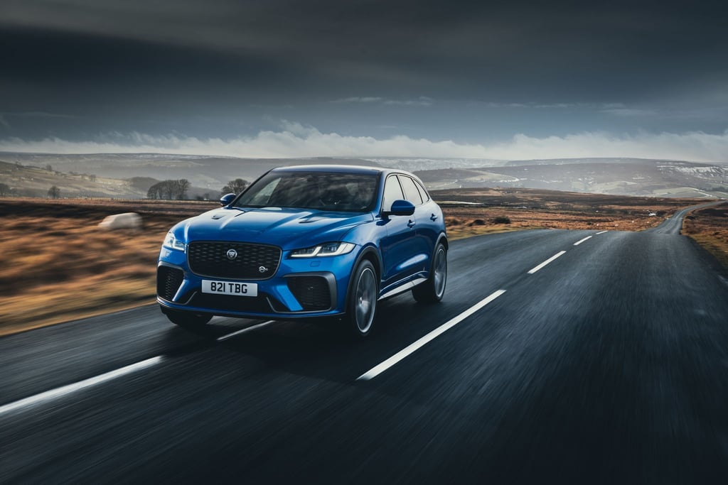 Potenter Brummer: Auch beim aufgefrischten F-Pace wird der SVR wieder zum Topmodell des Angebots.