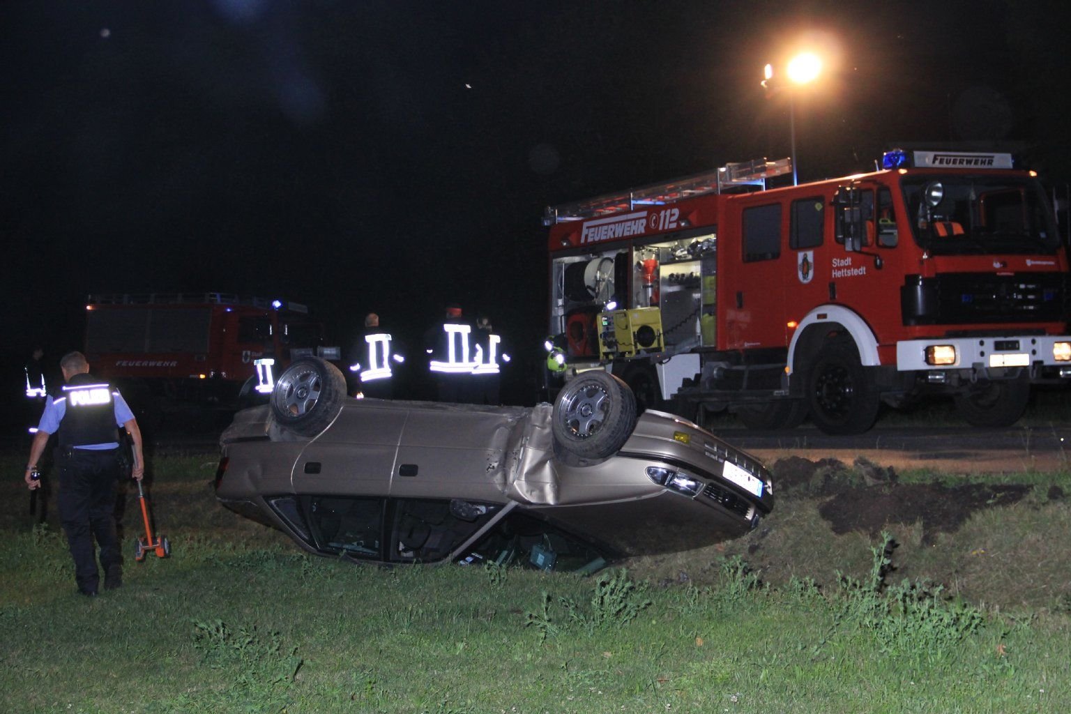 Bei einem Unfall am Freitagabend ist in Hettstedt ein Fußgänger getötet worden.