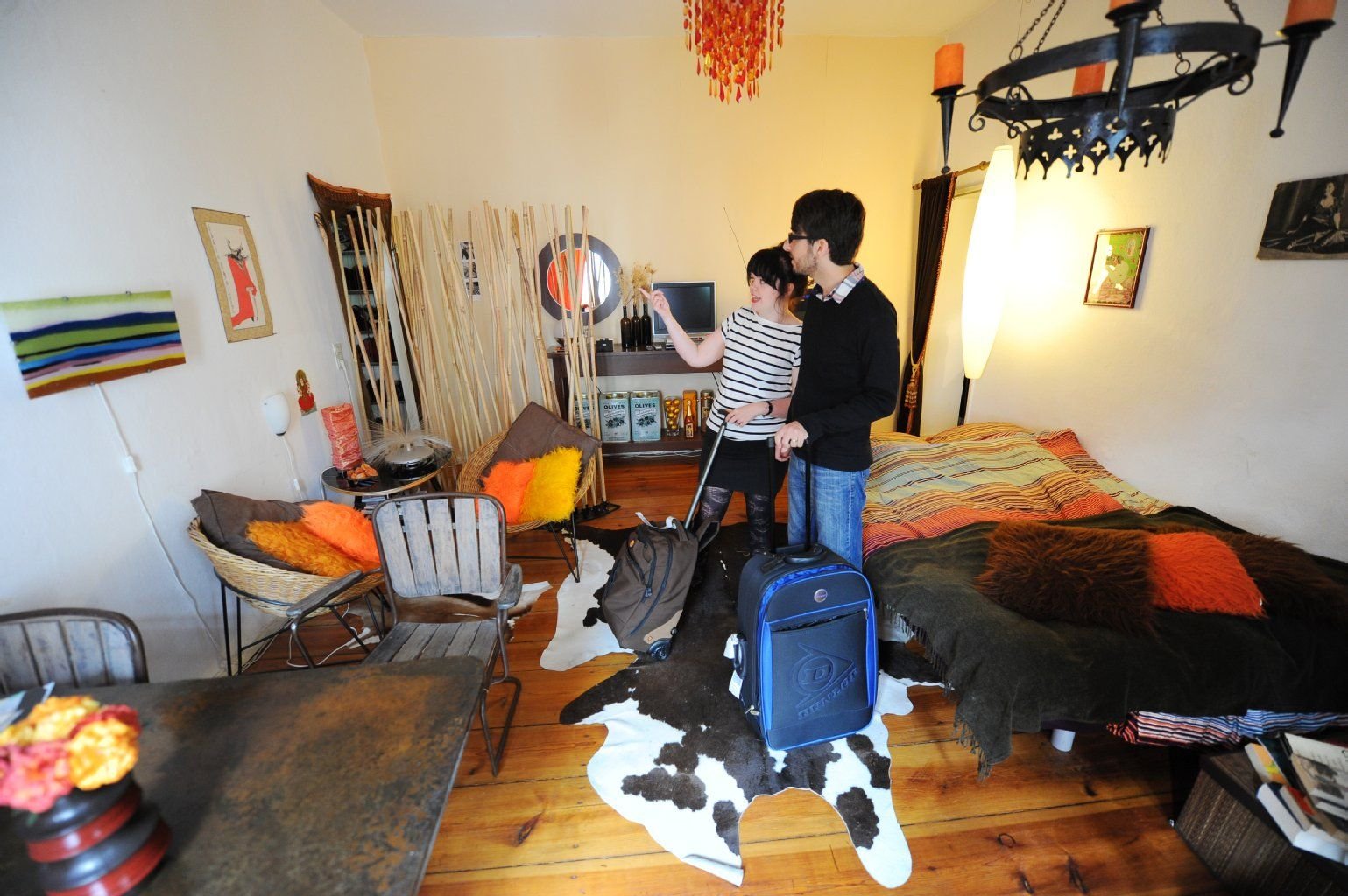 Lorna and Darryl aus Cambridge haben dieses Zimmer in Berlin über Airbnb gebucht.