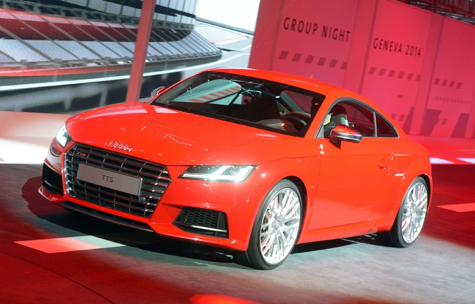 Audi hat auf dem Genfer Salon den neuen Audi TT enthüllt. Die Neuauflage soll ab Spätherbst zum Kunden kommen.