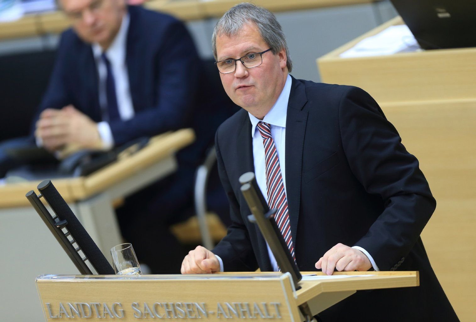 Jens Bullerjahn (SPD), Finanzminister Sachsen-Anhalts, während einer Landtagssitzung in Magdeburg.