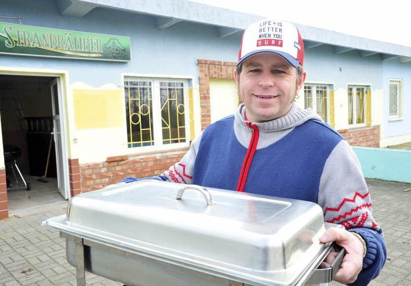 Uwe Wachsmuth ist Chef und hat das Zepter in der Küche in der Hand.