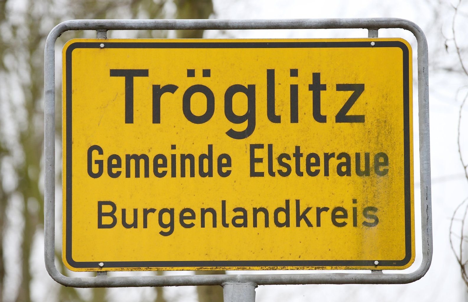 Das Ortsschild von Tröglitz