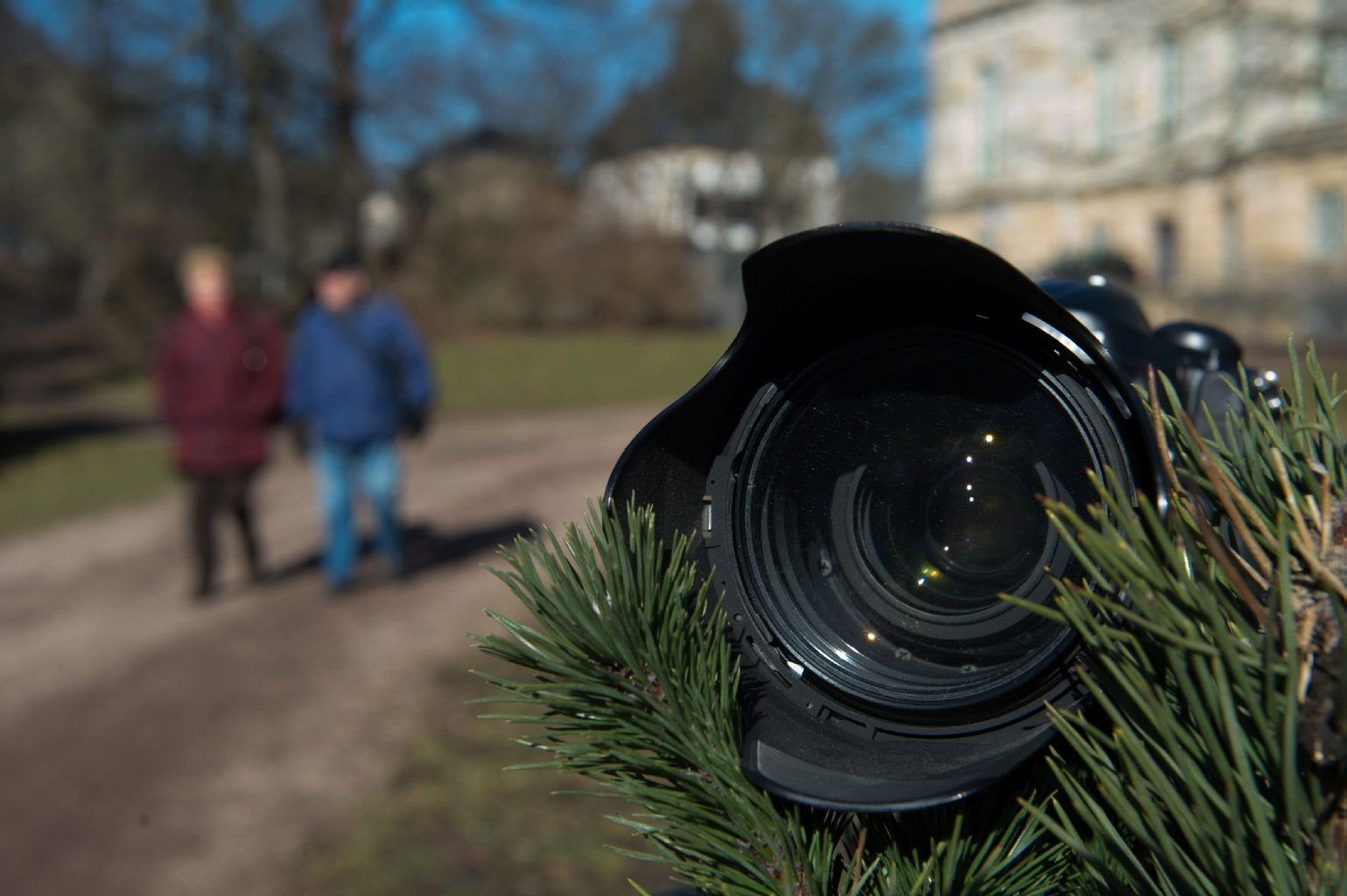 Heimlich gefilmt: Das Bundesarbeitsgericht hat der Überwachung von Mitarbeitern durch Detektive enge Grenzen gesetzt.