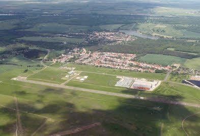 Luftaufnahme vom Flugplatz in Dessau