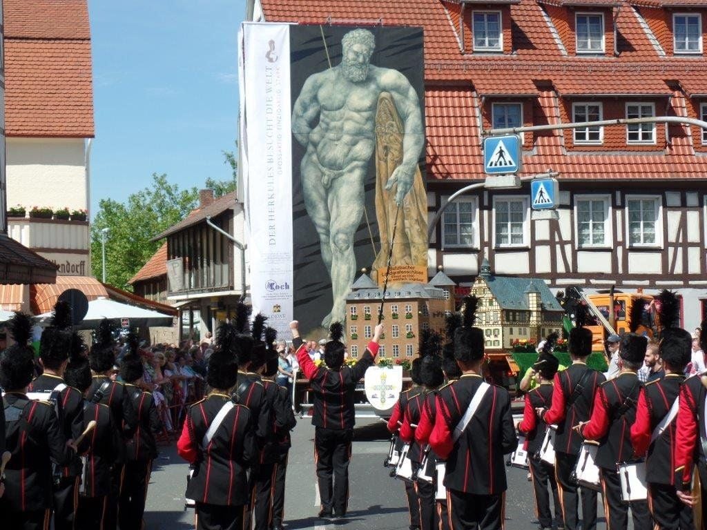 Der Herkules auf dem Hessentag in Hofgeismar.