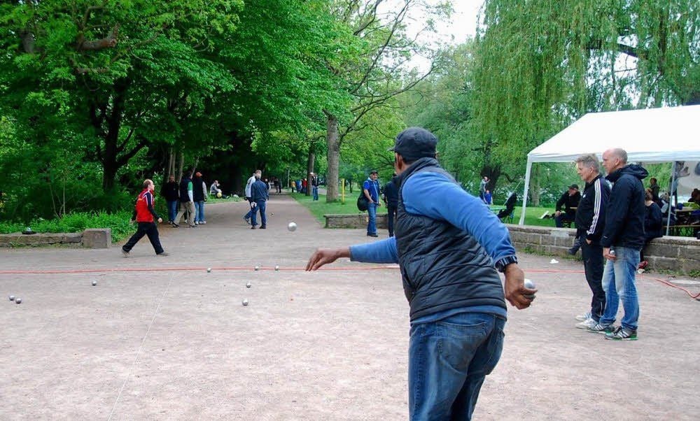 Zwischen Burg Giebichenstein und Klausbergen wurde Boule auf höchstem Niveau gespielt.