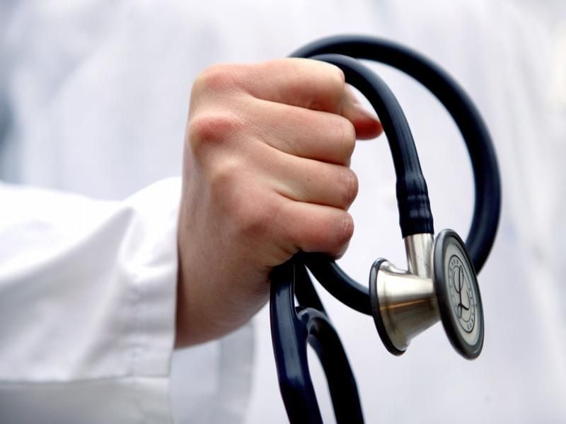 Ausführliche Beratungen und Tests für sexuell übertragbare Infektionen (kurz STI) erhöhen den Schutz vor einer Ansteckung. Das Gesundheitsamt im Saalekreis bietet dazu ein erweitertes Angebot an.
