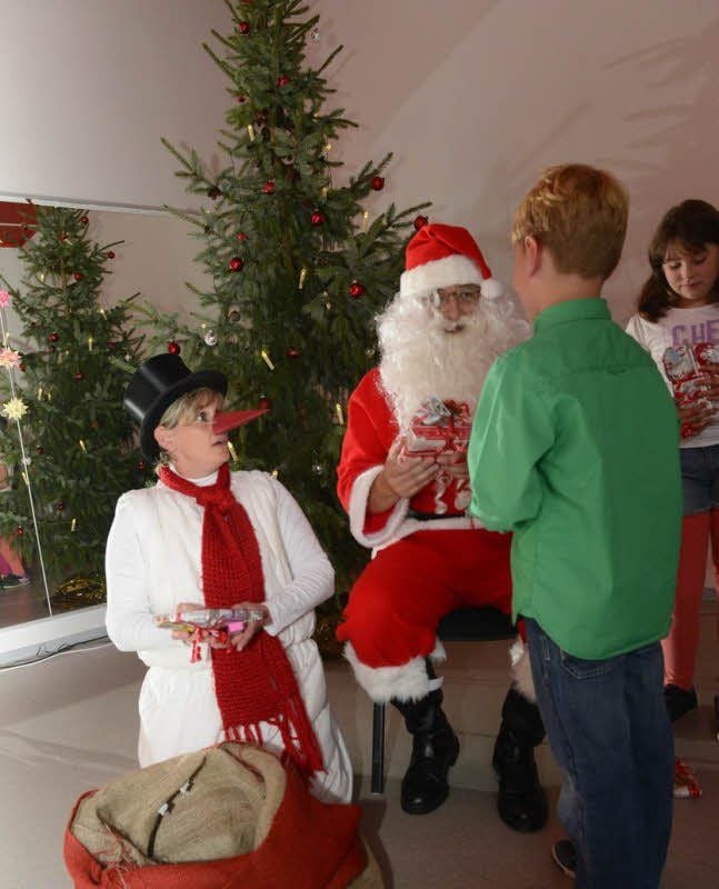 Bei der vorgezogenen Weihnachtsfeier im Tanzstudio fehlte es an nichts.