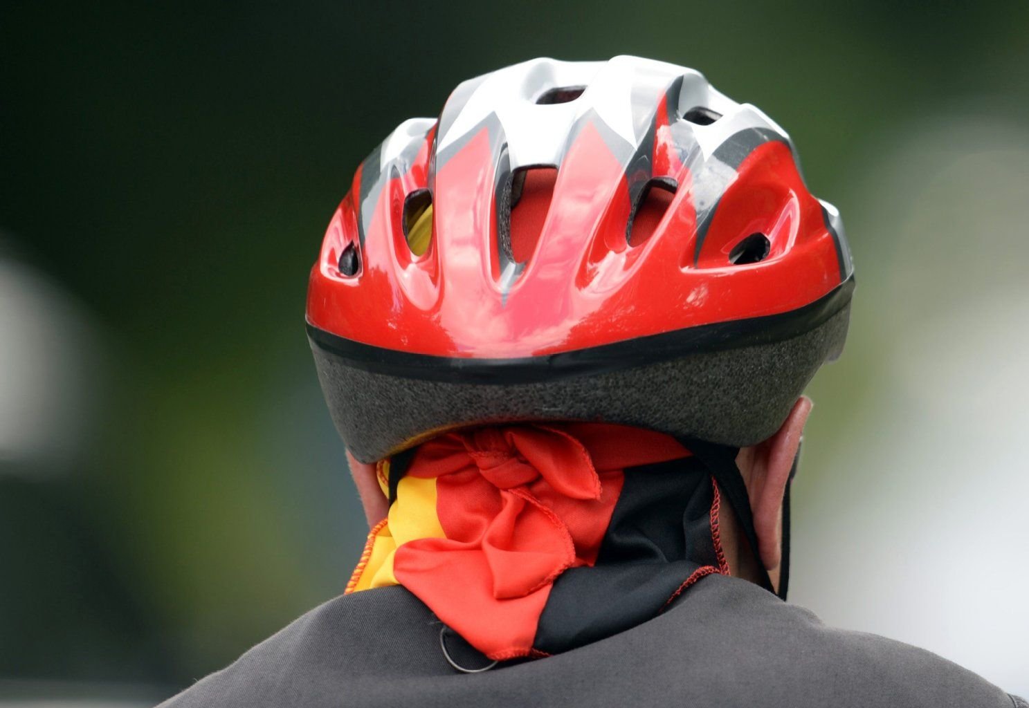 Fahrradhelme schützen, sie sind aber keine Pflicht.
