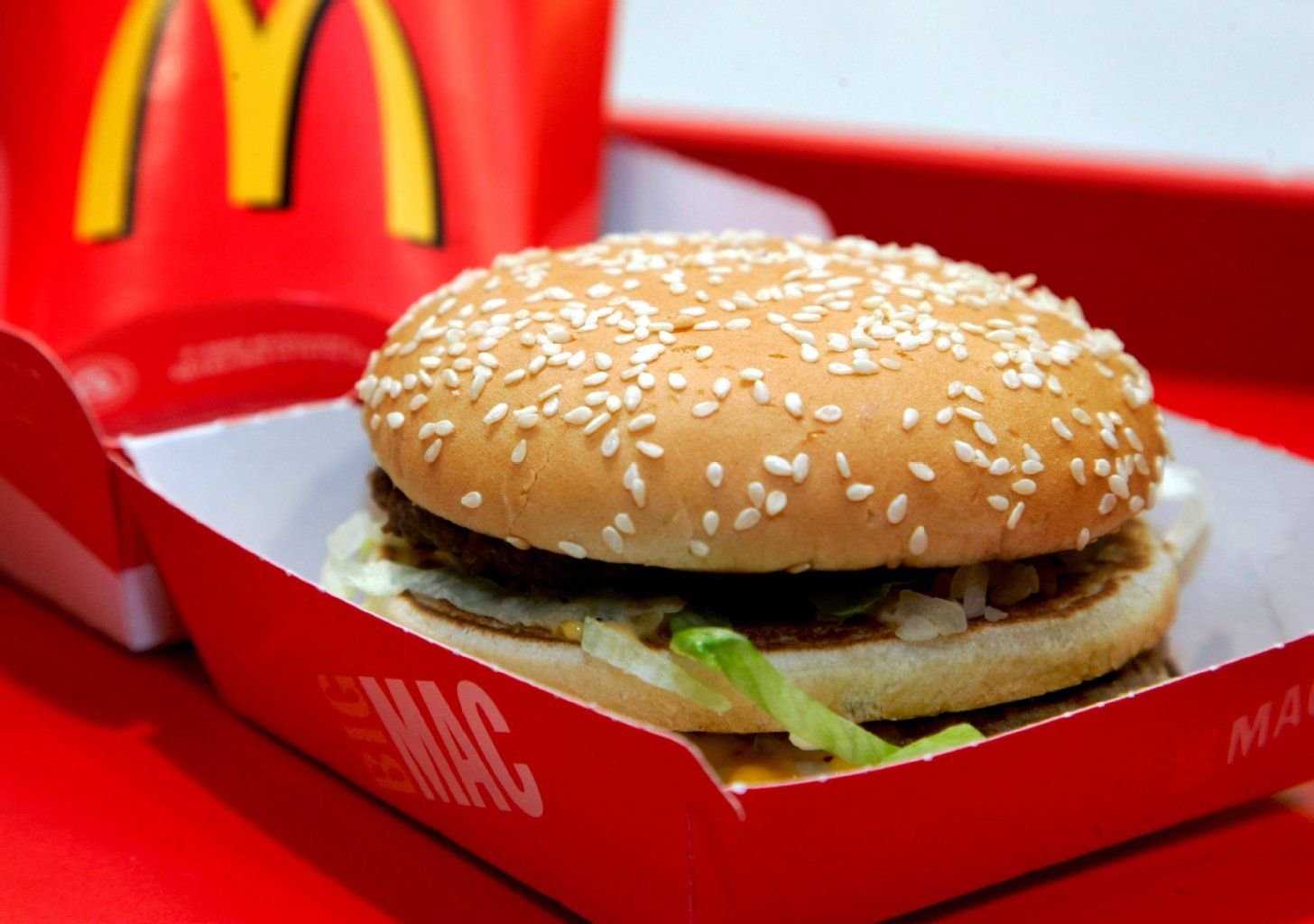 Ein Big Mac der Fastfood-Kette McDonald's