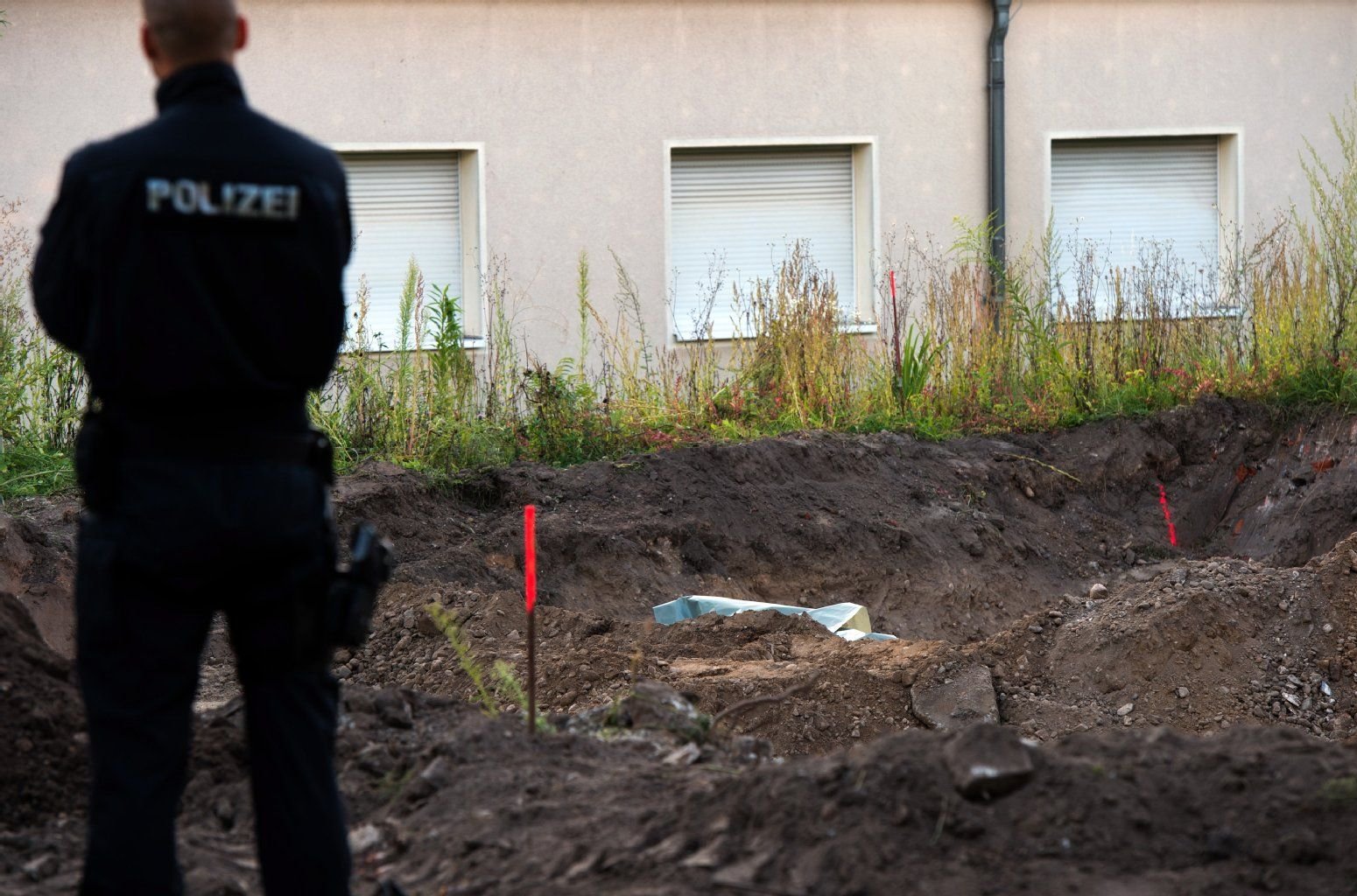 Fliegerbombe aus dem Zweiten Weltkrieg in Dresden-Reick: Der Blindgänger wurde am Dienstagnachmittag bei Baggerarbeiten freigelegt, wie die Polizei mitteilte.