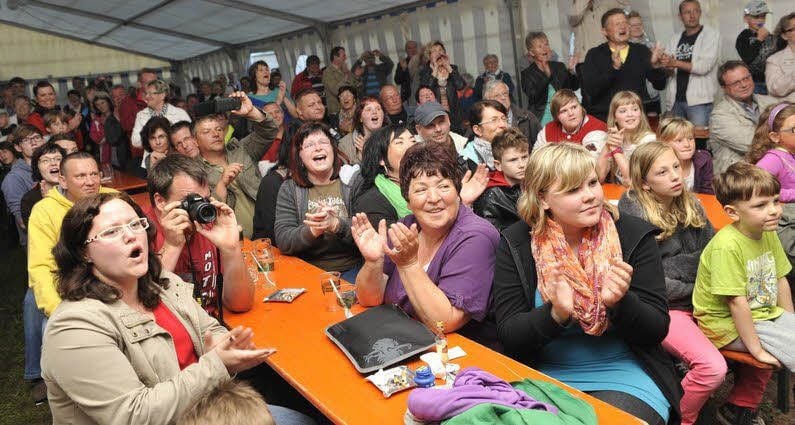 Die Männerballetts trafen offensichtlich voll den Geschmack des Publikums.