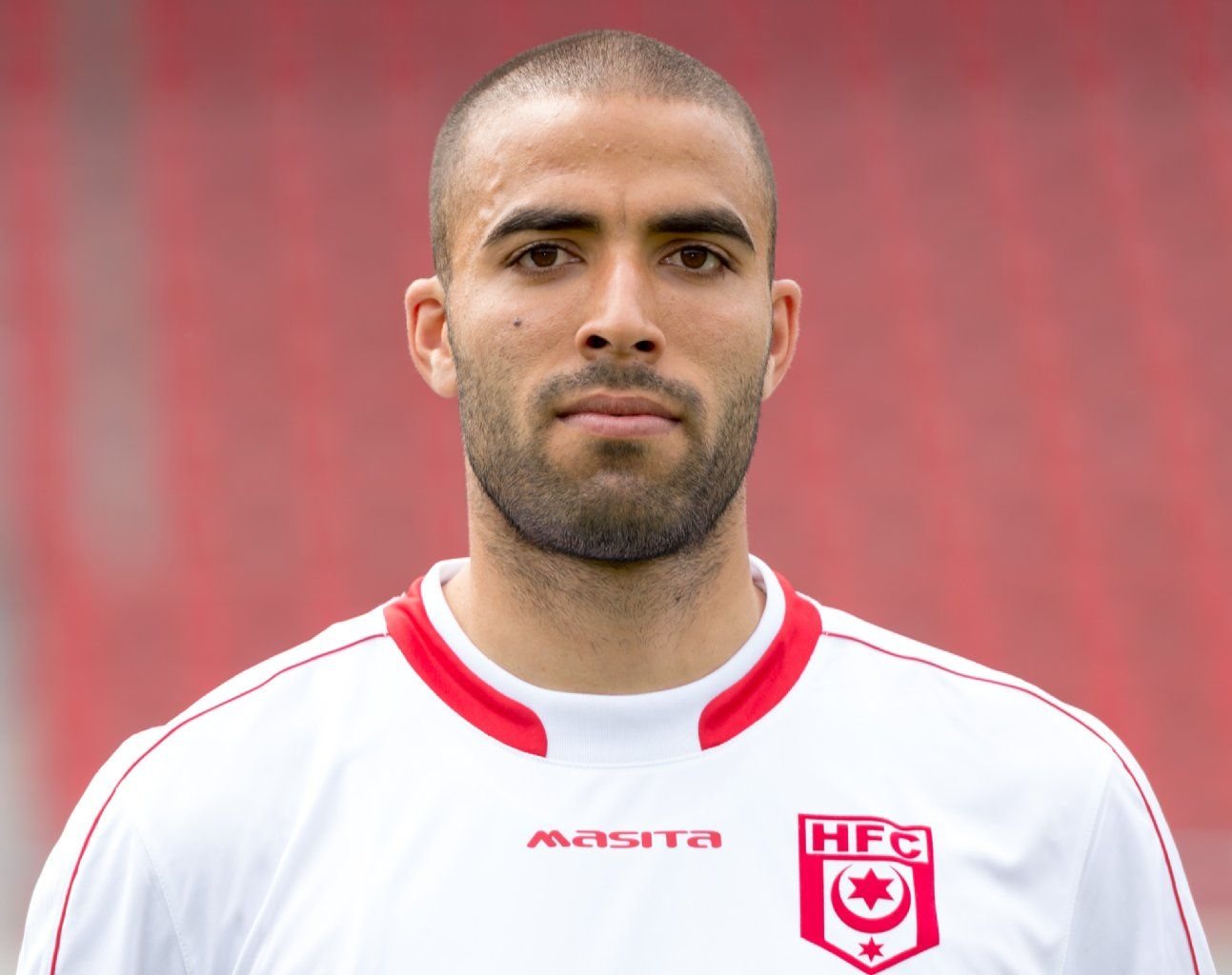 Abwehrspieler Adli Lachheb (Tunesien) - geb. am 2. Juli 1987 - 194 cm - im Verein seit 1. Juli 2013 (zuvor FC Erzgebirge Aue)