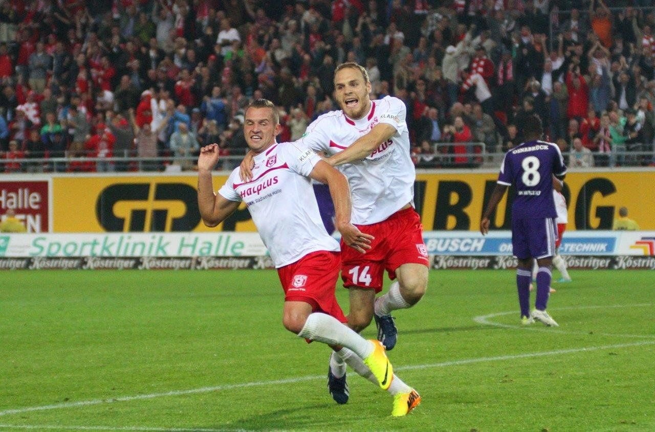 Toni Lindenhahn (links) und Timo Furuholm jubeln nach der 1:0-Führung gegen Osnabrück. Gelingt gegen Heidenheim der nächste Sieg?