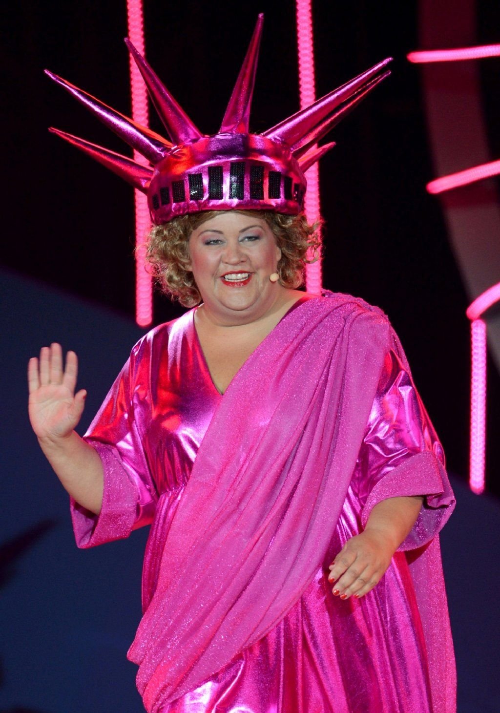 Cindy aus Marzahn als „Miss Liberty“ bei Sat.1