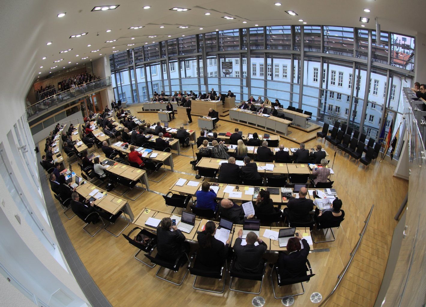Blick in den Plenarsaal während der Landtagssitzung in Magdeburg