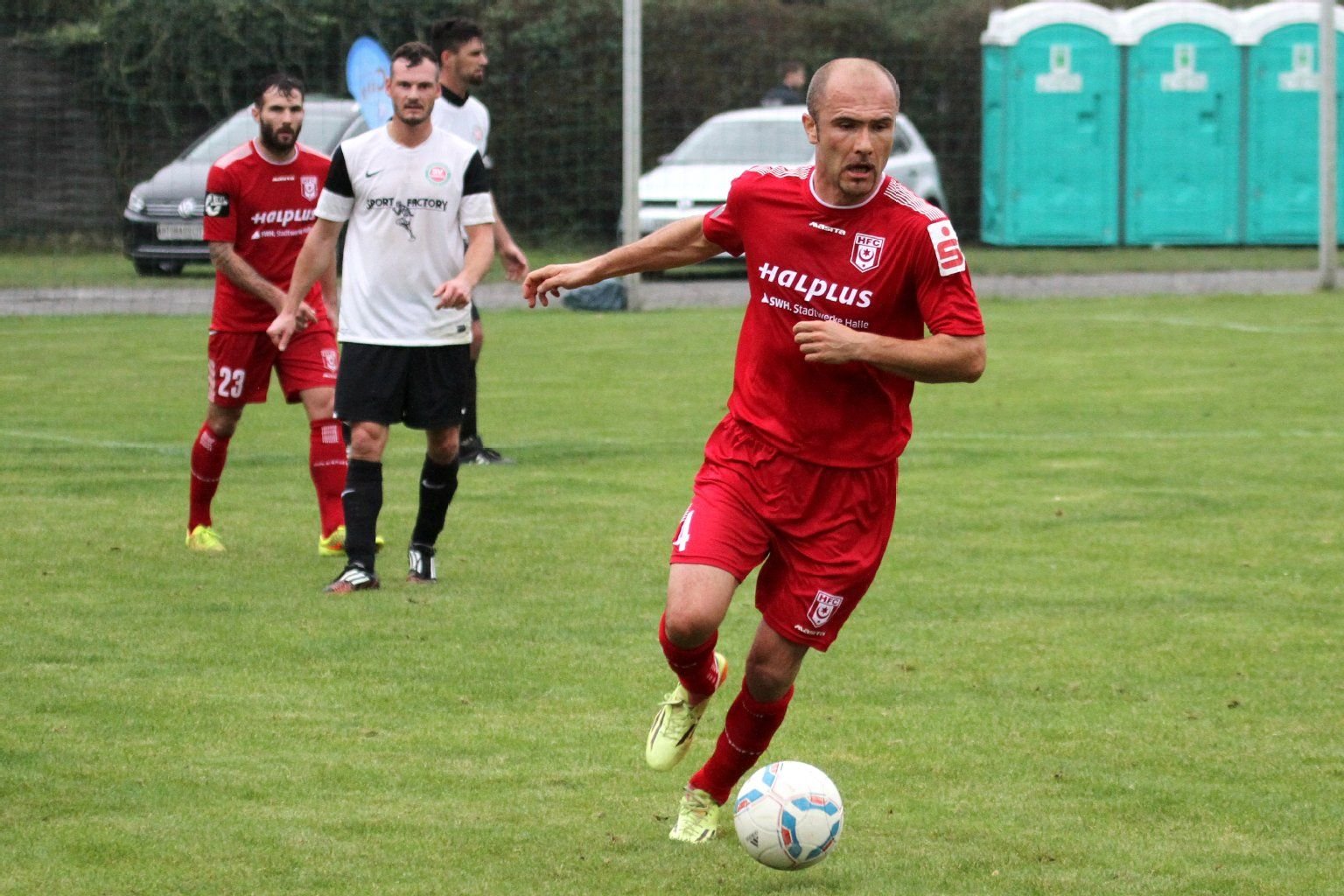 Ivica Banovic (r.) war froh, endlich loslegen zu dürfen.