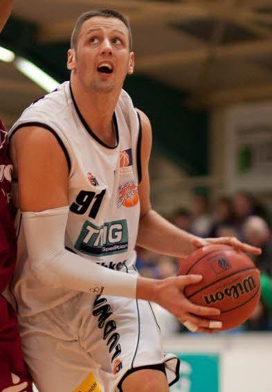 Nun nicht mehr im Sixers-Trikot: Center Daniel Stawowski.