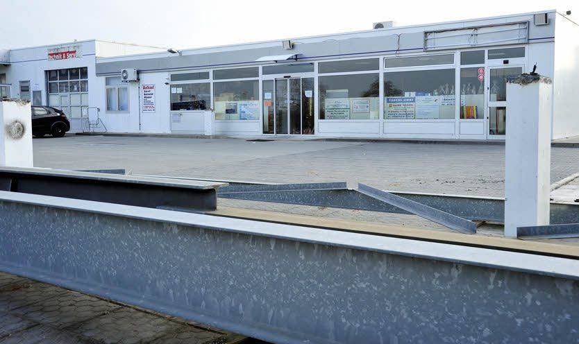 Alslebens Tankstelle gleicht einer Baustelle.