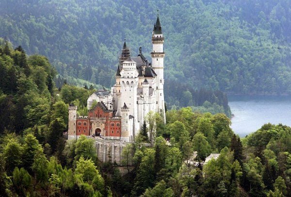 Das Schloss Neuschwanstein in Füssen ist bei ausländischen Besuchern am beliebtesten.