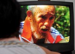 Erstmals seit fünf Monaten war Kubas kranker Revolutionsführer Fidel Castro wieder im Fernsehen zu sehen. (Foto: dpa)