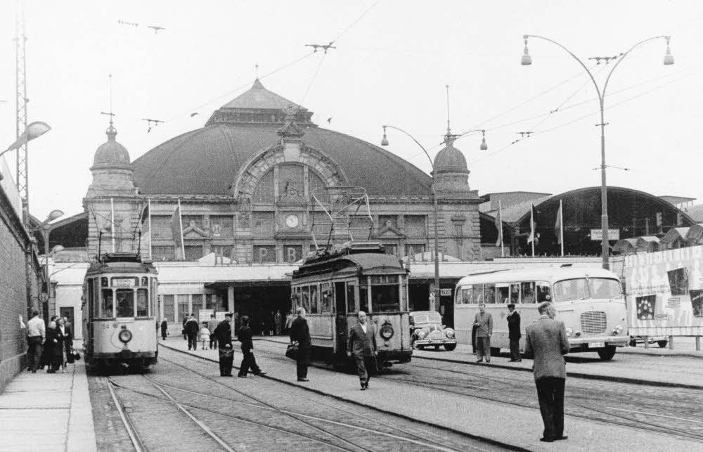Halles Bahnhof im Jahr 1958