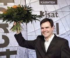 Der Roman «Der Turm», in dessen Mittelpunkt eine Medizinerfamilie steht, ist stark autobiografisch geprägt. Tellkamp verweigerte im Zuge der Wende als NVA-Panzerkommandant 1989 den Befehl und wurde inhaftiert. (Foto: dpa)