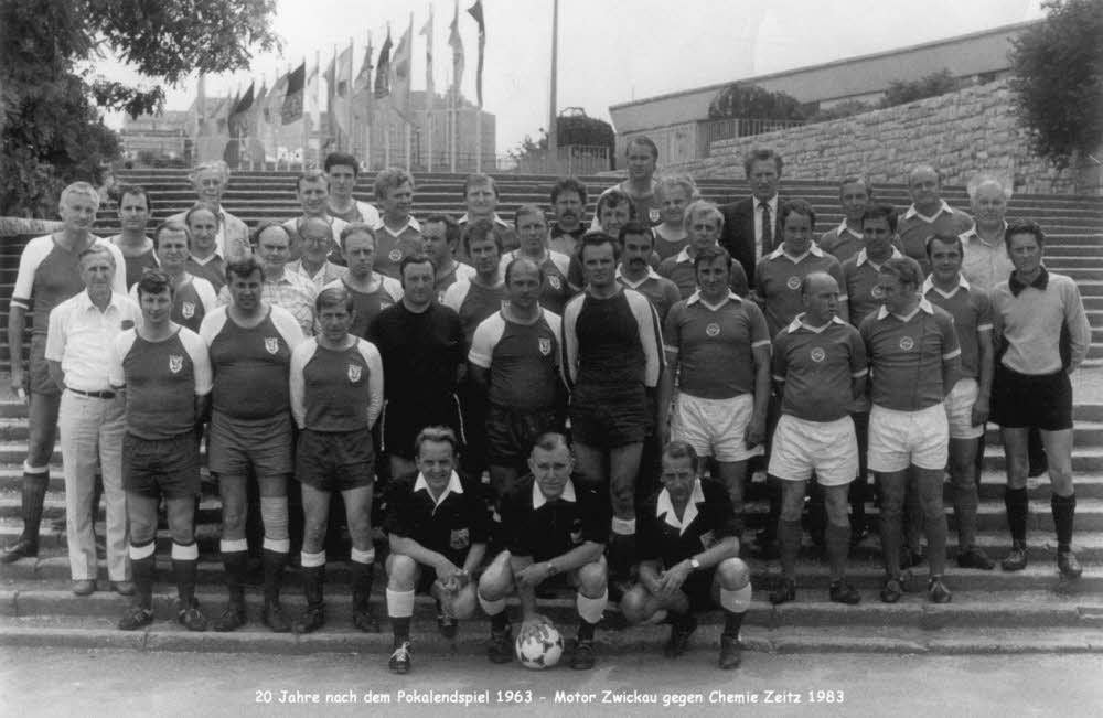 Dieses Bild entstand bei dem Revanche-Spiel zwischen Chemie Zeitz und Motor Zwickau im Jahre 1983.