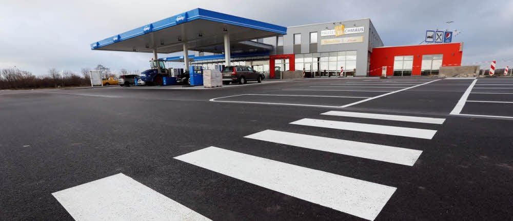 Der neue Autohof neben der A9 bei Thalheim.