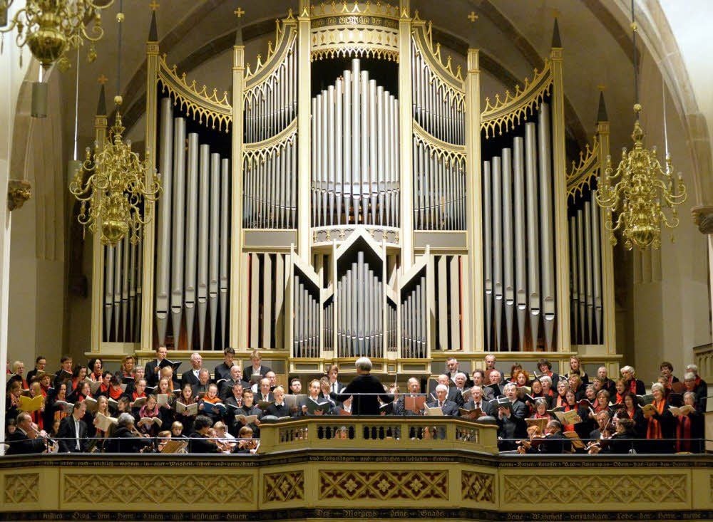 Chor, Orchester und Solisten überreichten am Sonnabend in Wittenbergs Stadtkirche Bachs Weihnachtsoratorium.