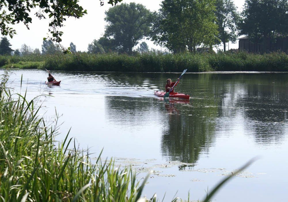 Paddeln ohne Stress - auf der Löcknitz lässt sich die Landschaft der Prignitz entspannt per Kajak entdecken.