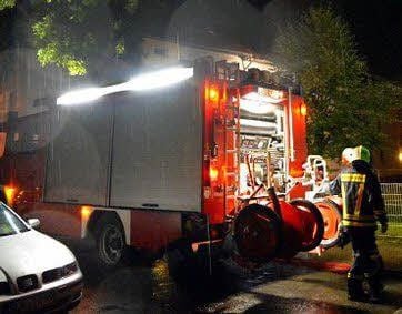 Die Feuerwehr im Einsatz in Aschersleben.