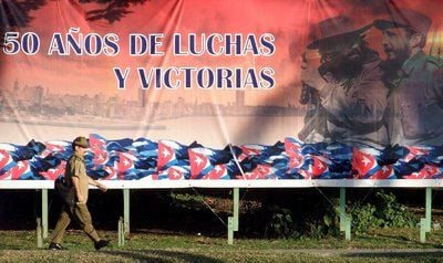 In Santiago de Cuba, wo Fidel am 1. Januar 1959 den Sieg der Revolutionstruppen gegen die Armee des Diktators Fulgencio Batista proklamiert hatte, wurde eine Fotoausstellung über den Revolutionär eröffnet (FOTO: DPA)