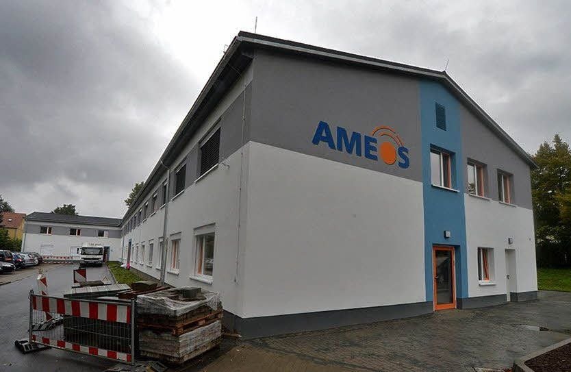 In diesem Gebäude ist die Verwaltung untergebracht.
