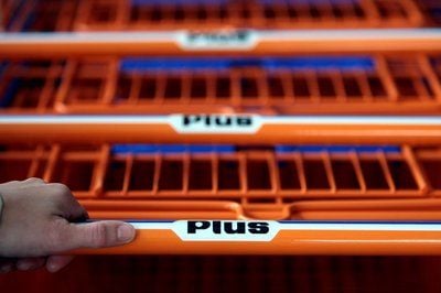 Der zu Rewe gehörende Discounter Penny hat 328 Filialen des Discounters Plus von Tengelmann übernommen. Das Penny-Filialnetz wächst damit bundesweit auf über 2400 Standorte. (FOTO: DDP)