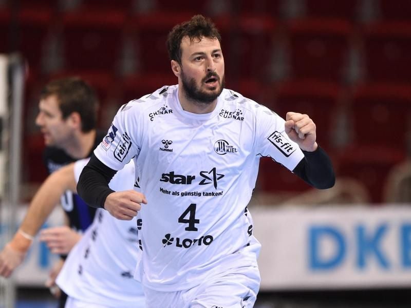 Plädiert für eine Absage der Handball-WM: Kiel-Profi Domagoj Duvnjak. Foto: Jonas Güttler/dpa