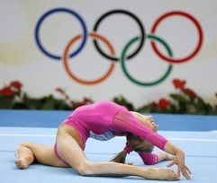 Nastia Liukin gewann den Turnmehrkampf der Frauen. (Foto: dpa)
