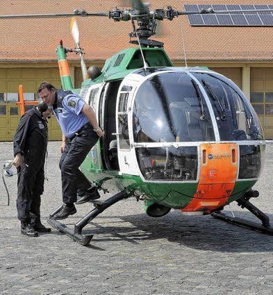 Wenn nötig, wird der Umleitungsverkehr der A9 auch per Hubschrauber aus der Luft überwacht.