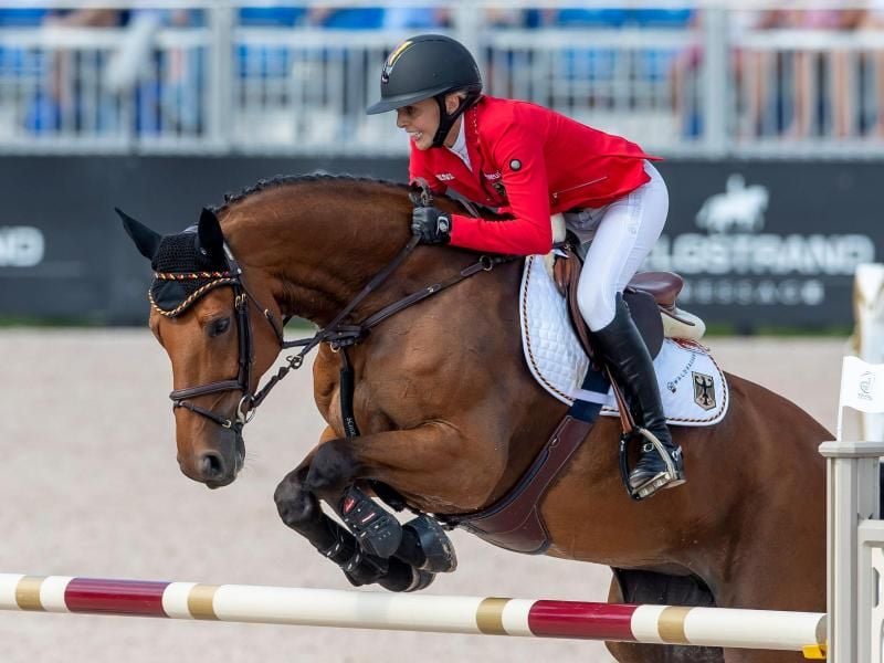 Erfolgreiches Duo: Laura Klaphake und ihr Pferd Catch me if you can. Foto: Stefan Lafrentz