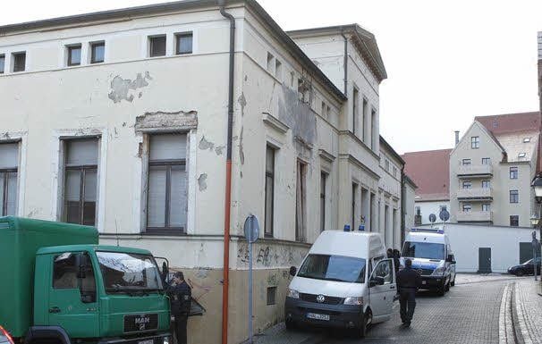 Polizeieinsatz in der Münzgasse. Dort hatten die Kripo die Cannabis-Plantage ausgehoben.