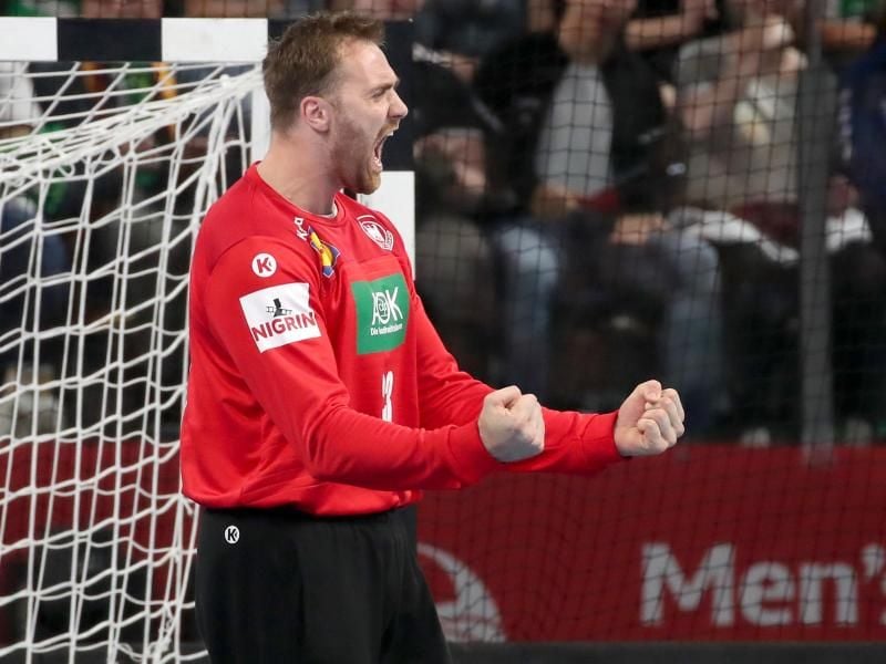 Der deutsche Keeper Andreas Wolff jubelt über einen gehalten Ball. Foto: Daniel Karmann