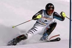 Hoffnung: Der Deutsche Alois Vogl fährt beim Slalom Weltcup auf Platz Drei. (Foto: dpa)